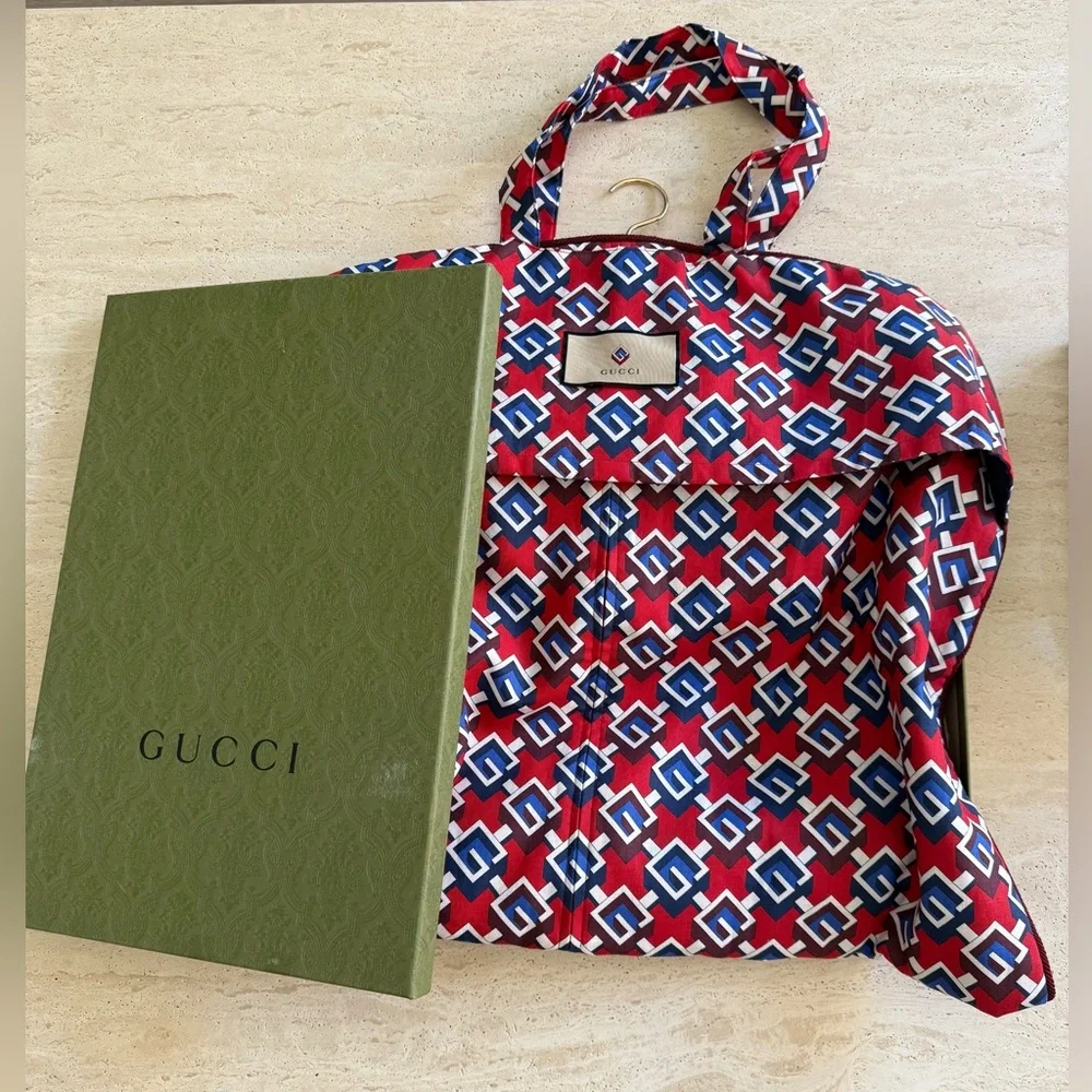 NWT GUCCI G Geometric Travel Linen Garment Bag Minaudière Unisex 27”x43”